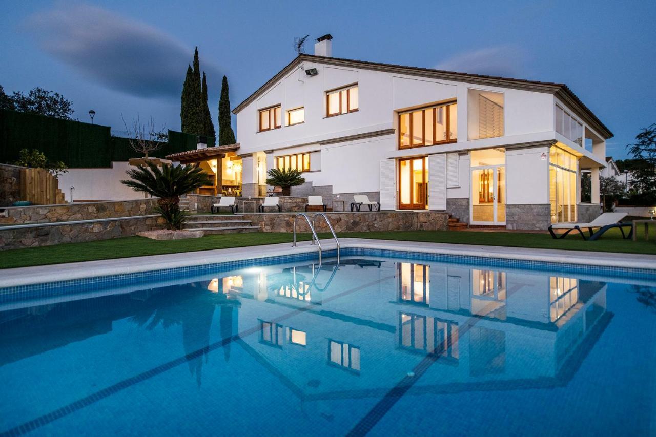 Casa Mirestany- Wonderful House With Amazing Views Vakantiehuis *
